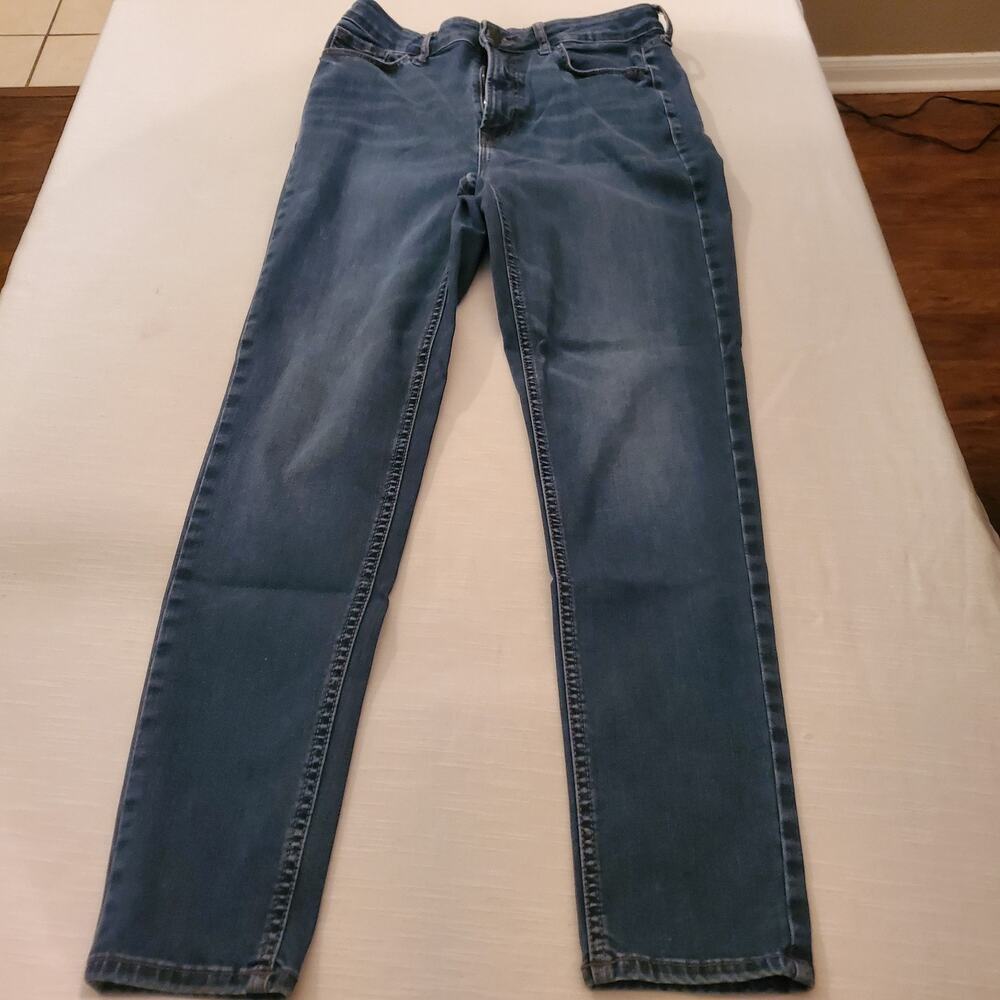 Old Navy Womens Blue Jeans Size 12 W30 Straight Leg Casual Denim Pants